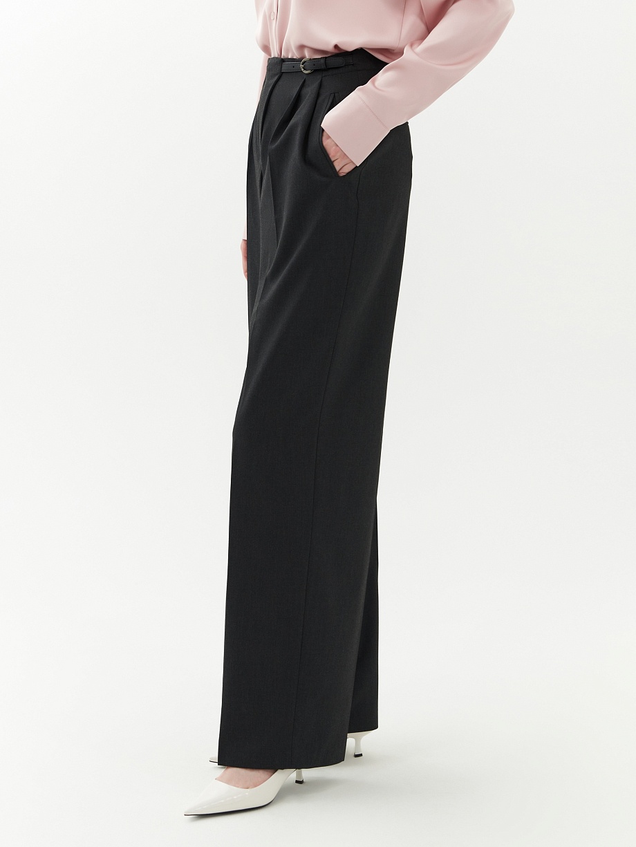 Широкие брюки с асимметричным гульфиком и складками