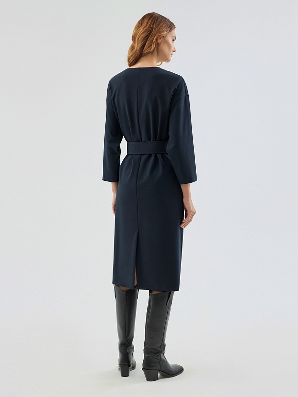 Прямое платье миди