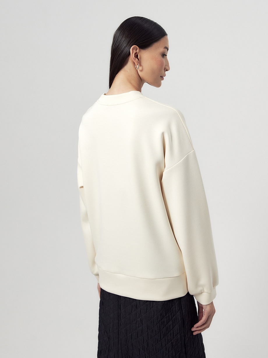 Свитшот из вискозы с вышивкой