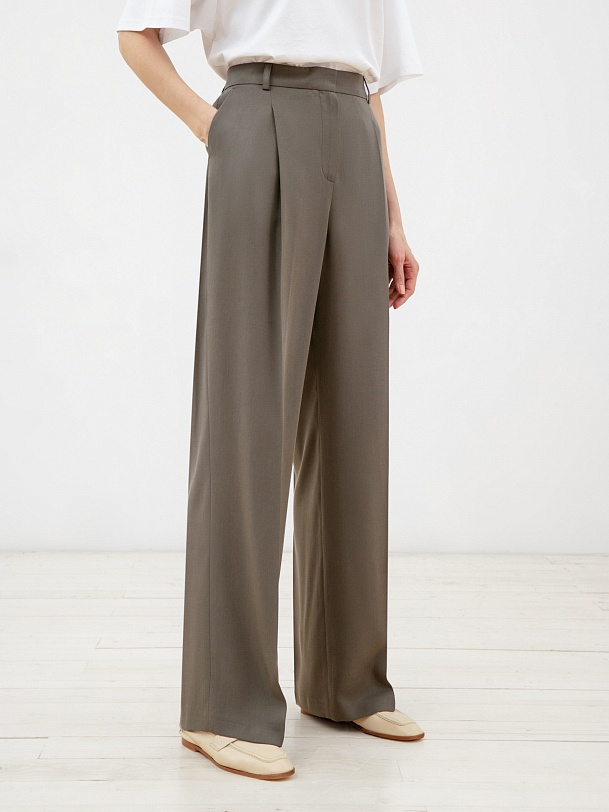 Брюки женские прямые цвета хаки
