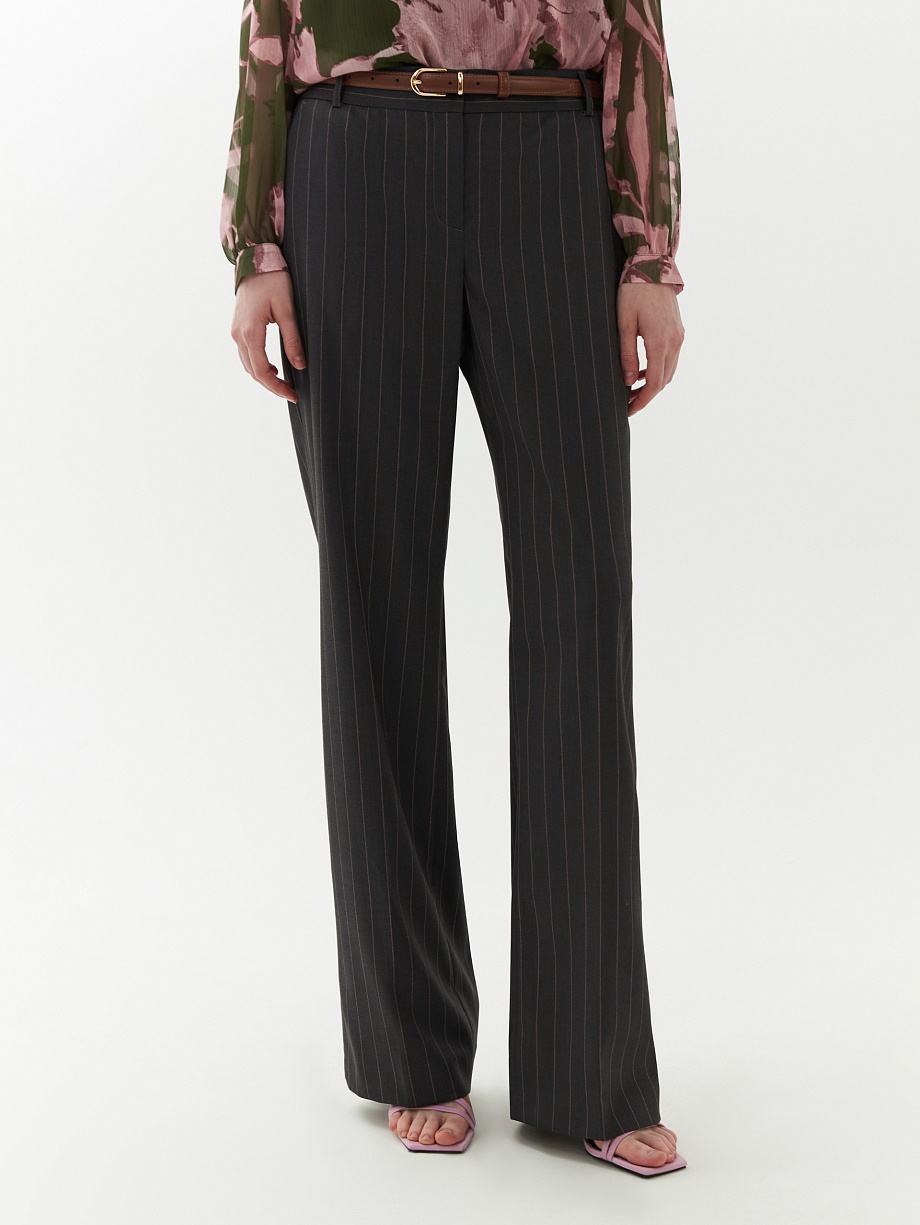 Брюки полуприлегающего силуэта в тонкую полоску