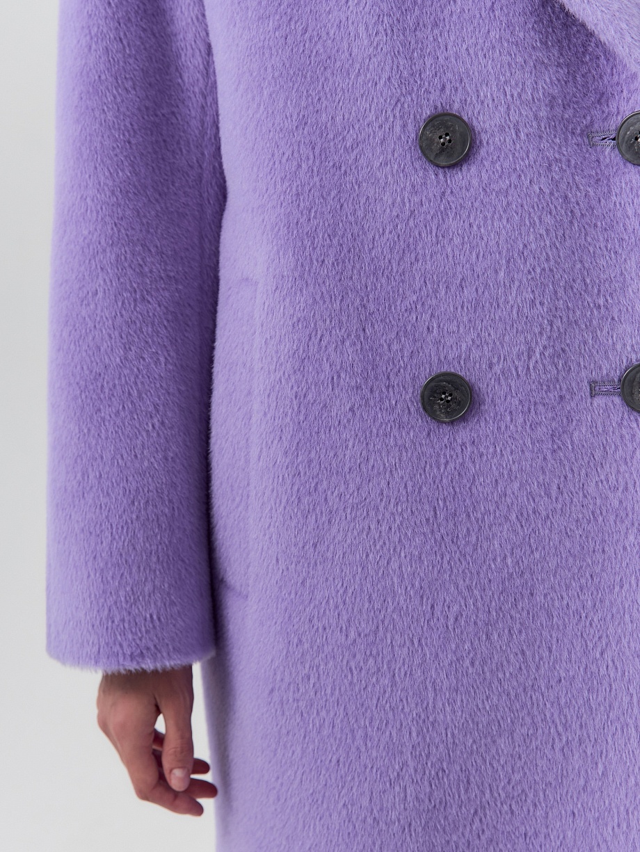 Утеплённое пальто из премиальной шерсти Альпака