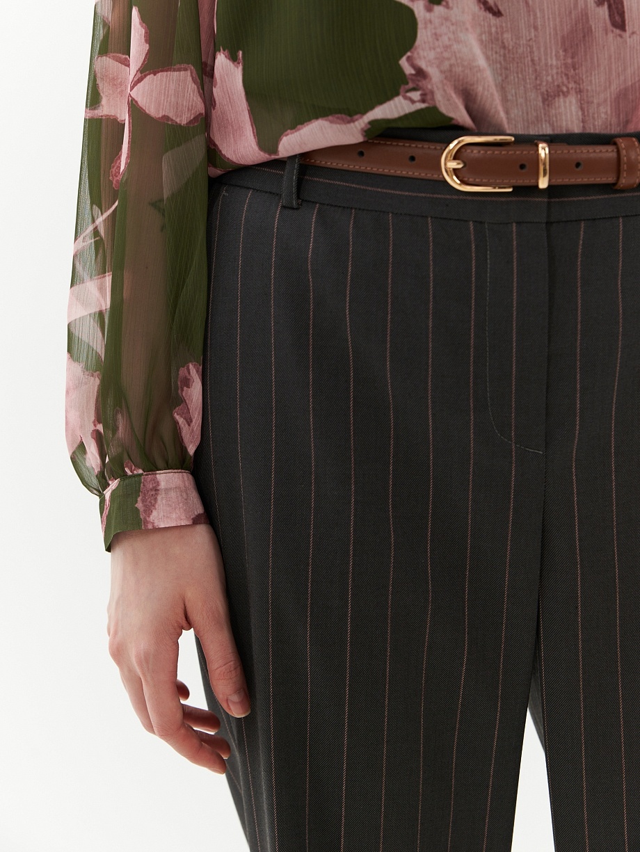 Брюки полуприлегающего силуэта в тонкую полоску