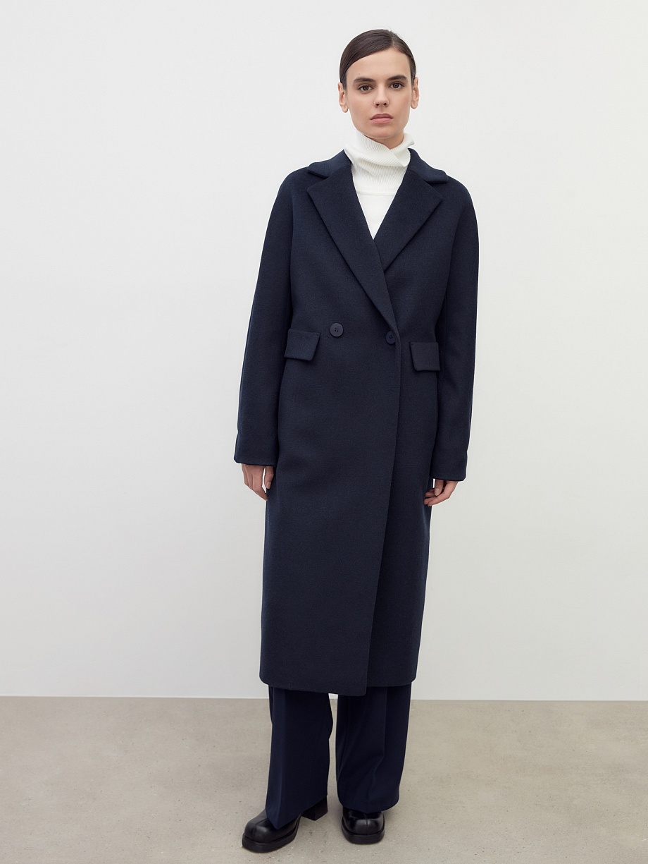 Шерстяное пальто с мембраной и утеплённой спинкой