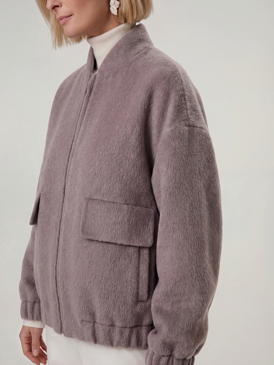 Бомбер из премиальной ткани