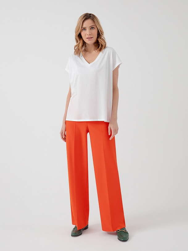 Белая футболка свободного кроя из 100% хлопка