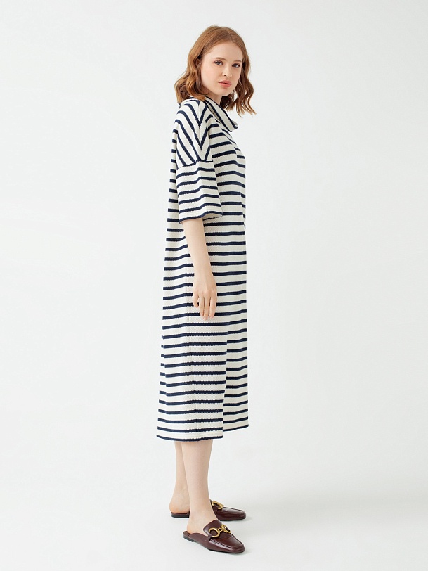 Платье прямое свободное трикотажное