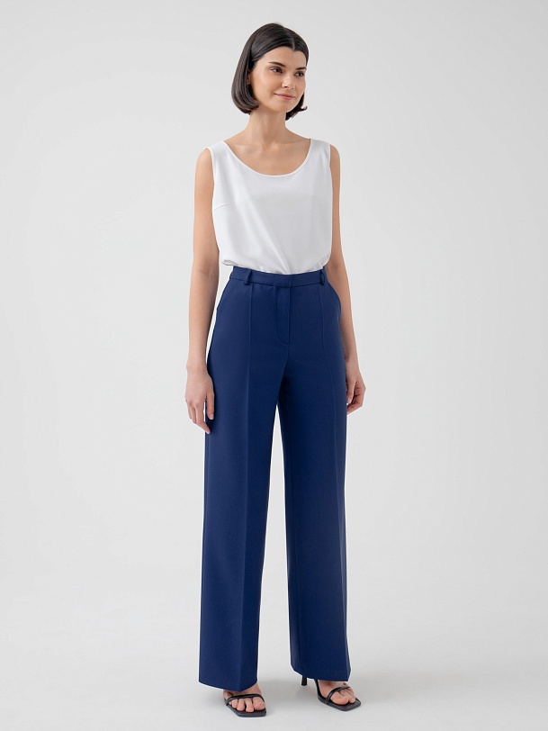 Брюки прямого силуэта из костюмной ткани