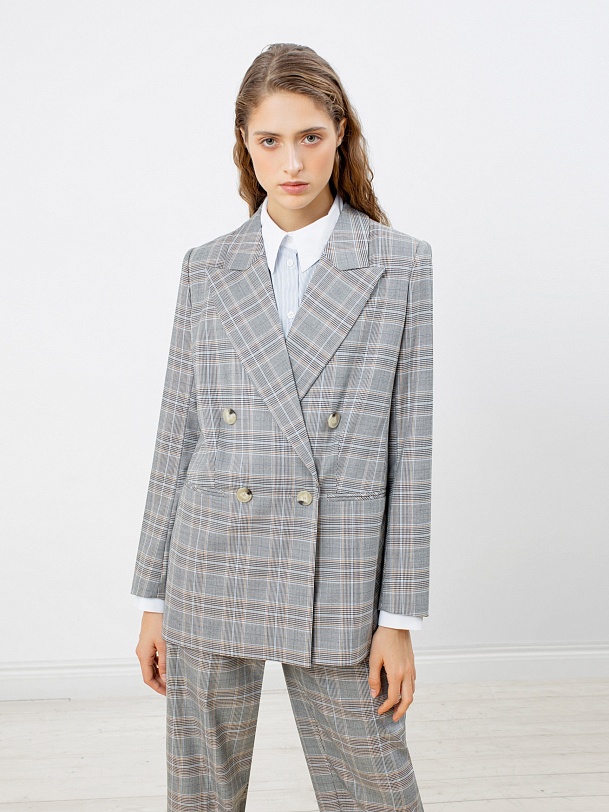 Жакет двубортный в клетку