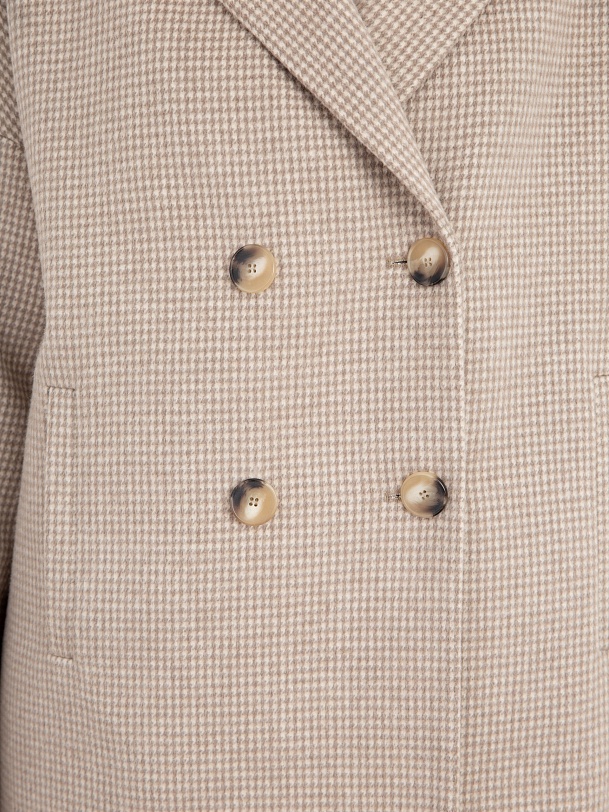 Шерстяное демисезонное пальто с мембраной