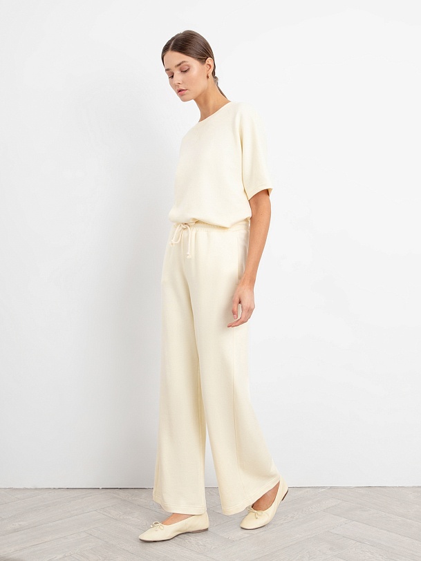 Брюки женские прямые трикотажные белые