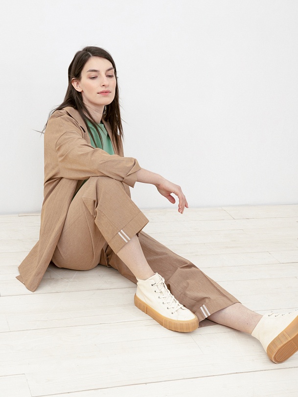 Брюки женские цвета капучино