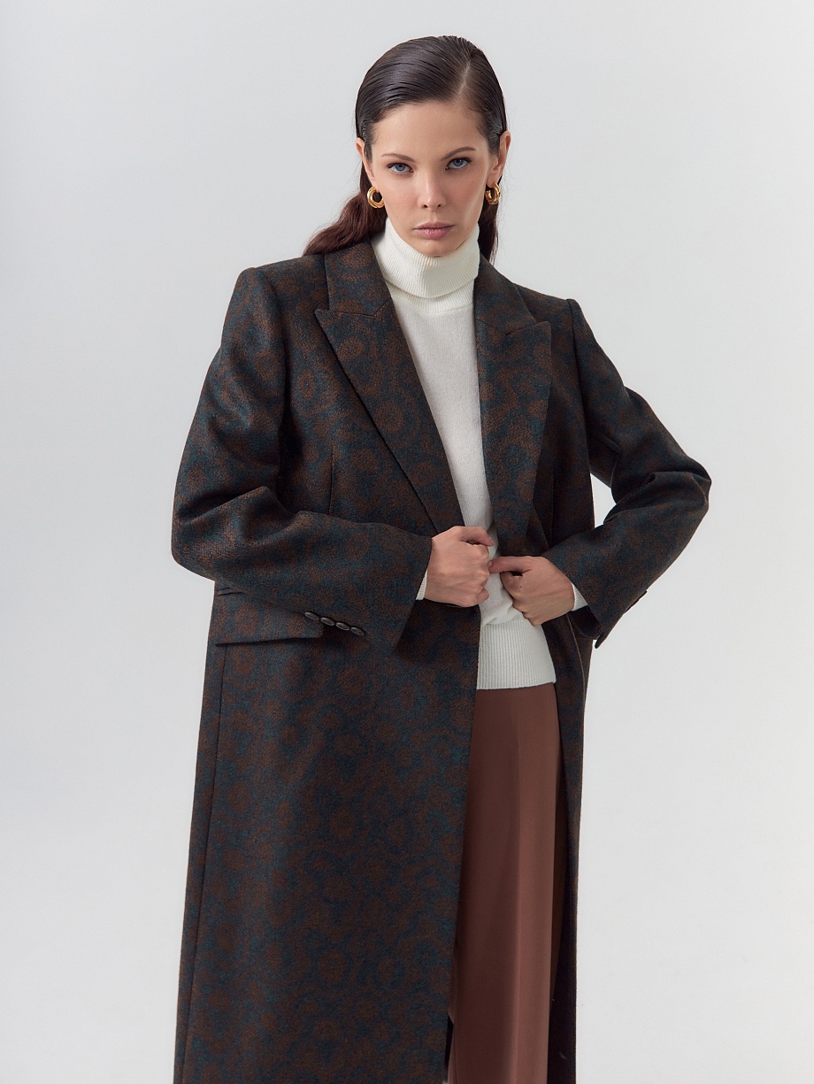 Шерстяное пальто с мембраной и утеплённой спинкой