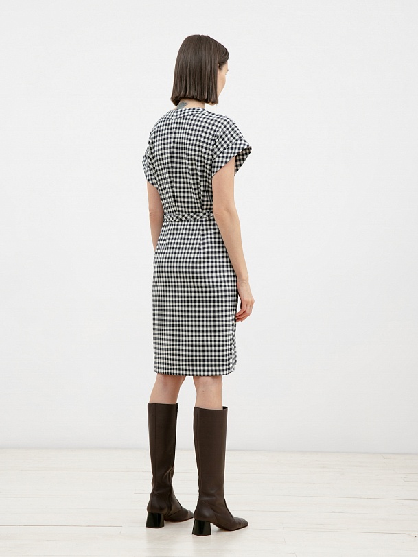 Платье миди в клетку виши с коротким рукавом