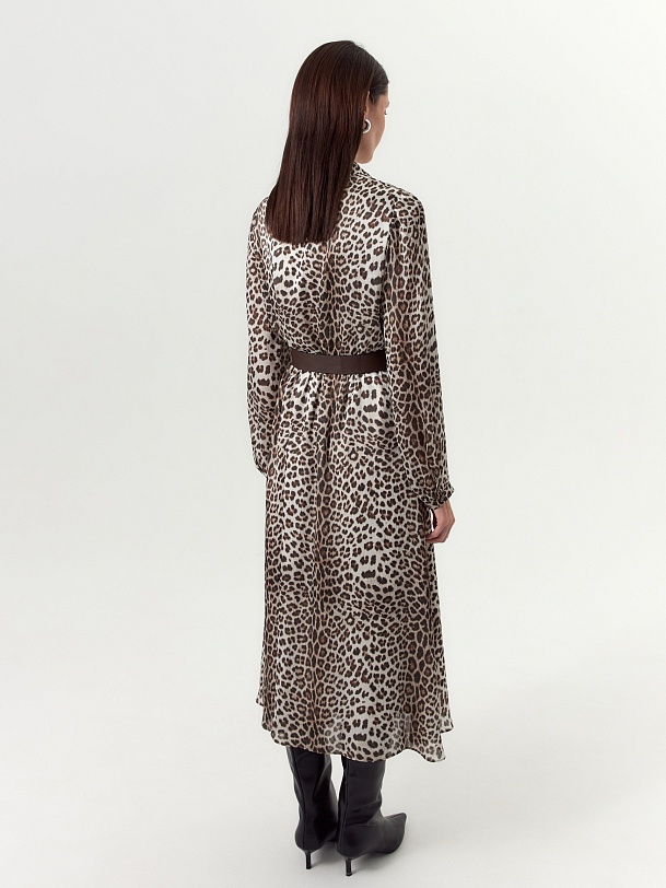 Платье-миди с леопардовым принтом