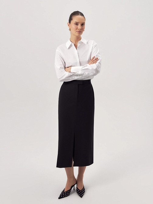 Прямая юбка миди с разрезом