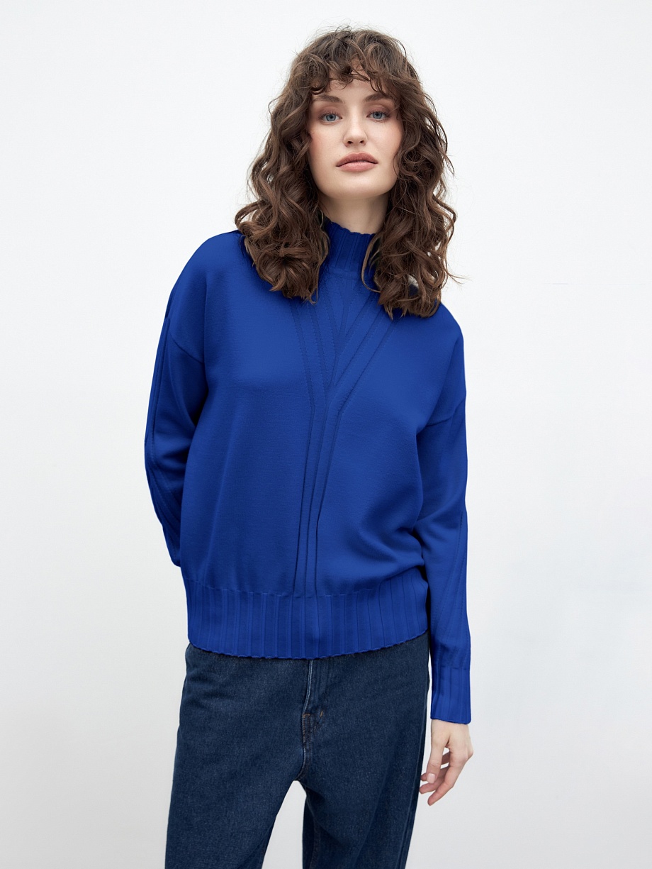 Мягкий свитер из вискозы и овечьей шерсти