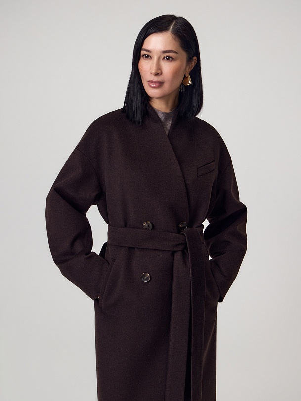 Пальто из шерсти с мембраной и утеплённой спинкой