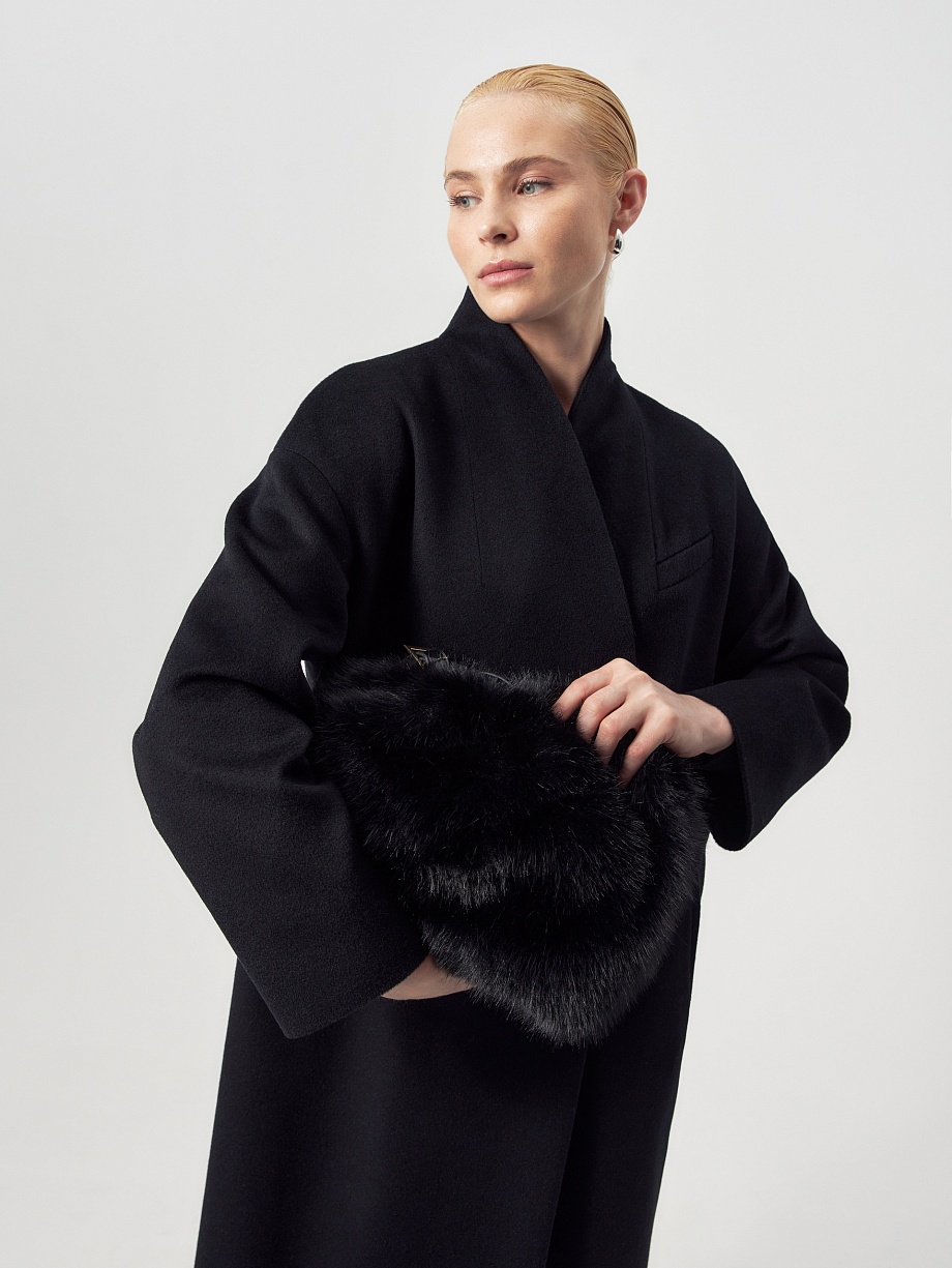 Пальто из шерсти с мембраной и утеплённой спинкой