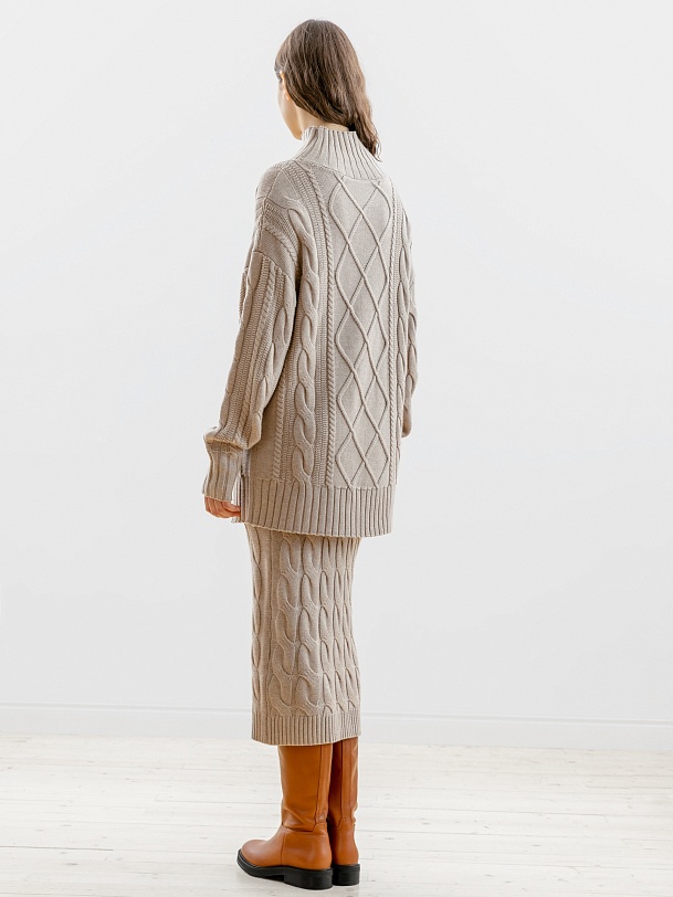 Свитер свободный прямой