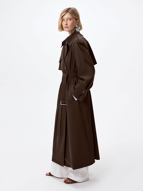 Классический тренч с застёжкой на воротнике