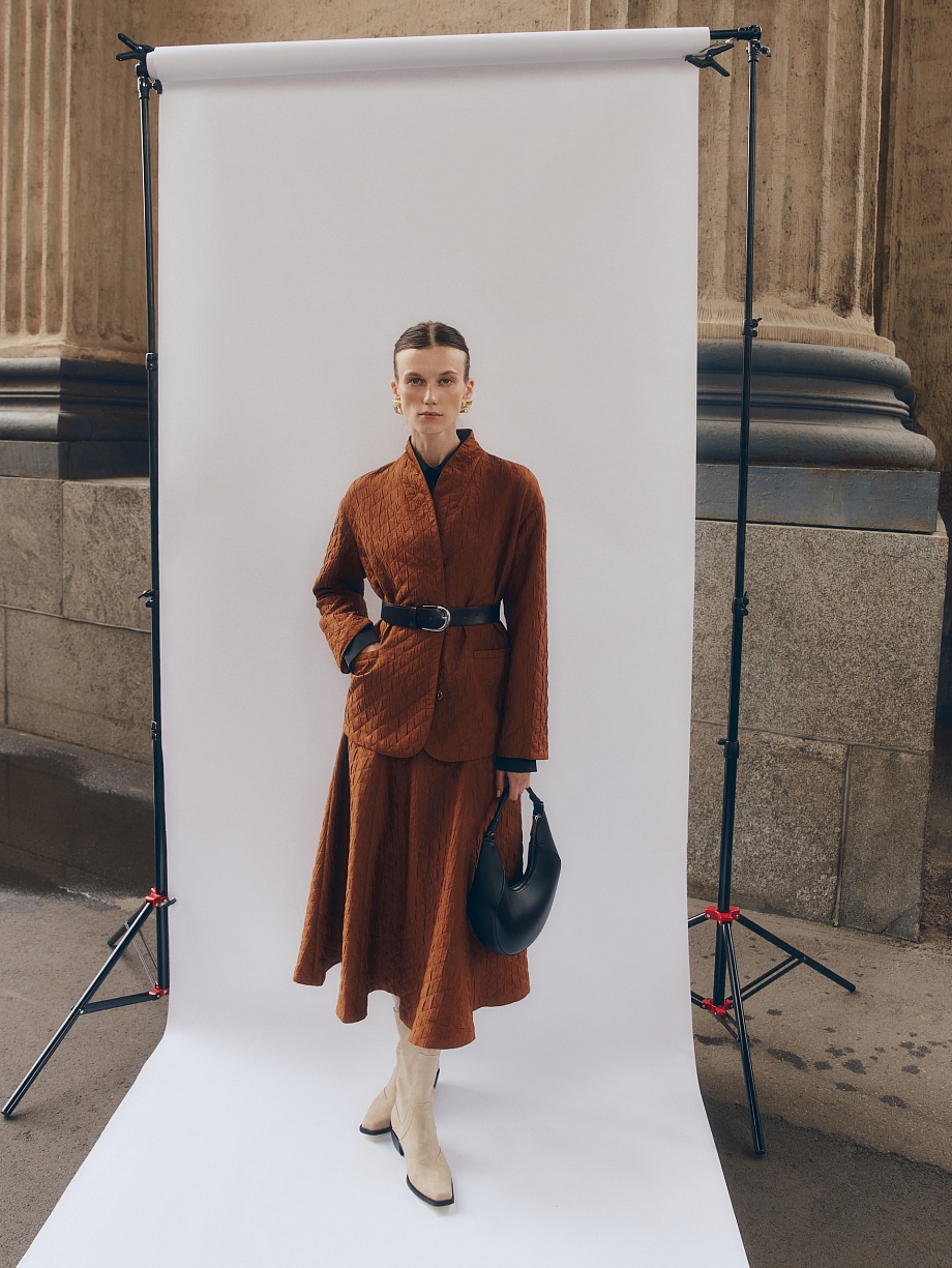 Стёганая расклешенная юбка миди