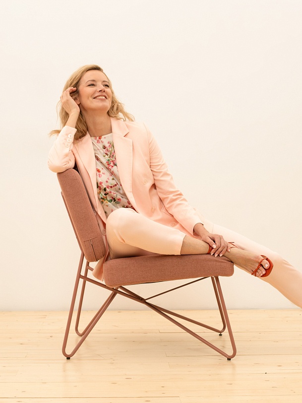 Жакет женский двубортный розовый