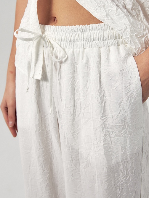 Летние брюки из жатой вискозы