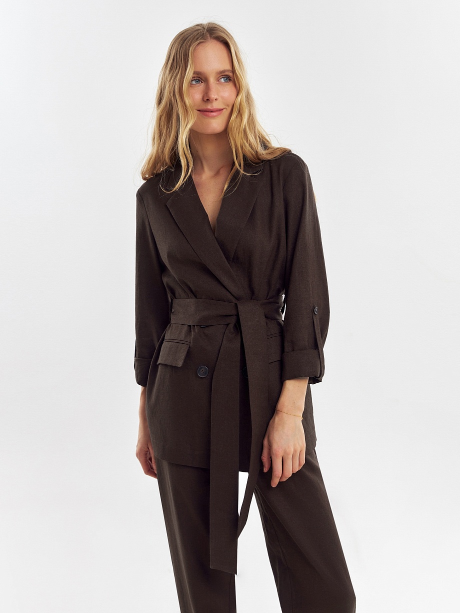 Классический двубортный жакет из льна