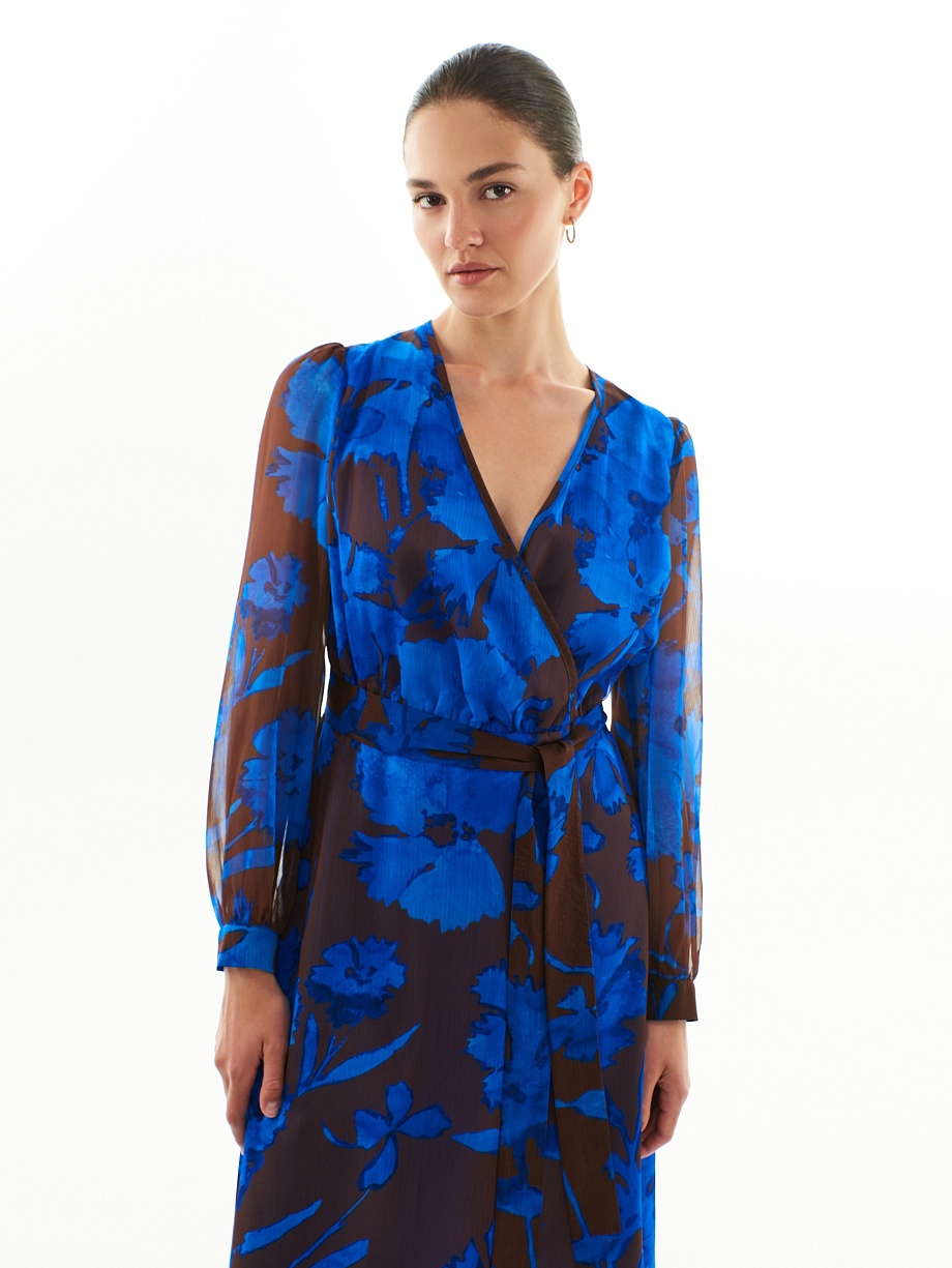 Свободное платье из шифона с растительным принтом