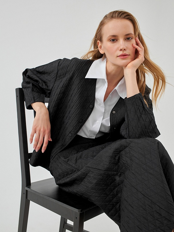 Блуза белая прямого силуэта без рукавов