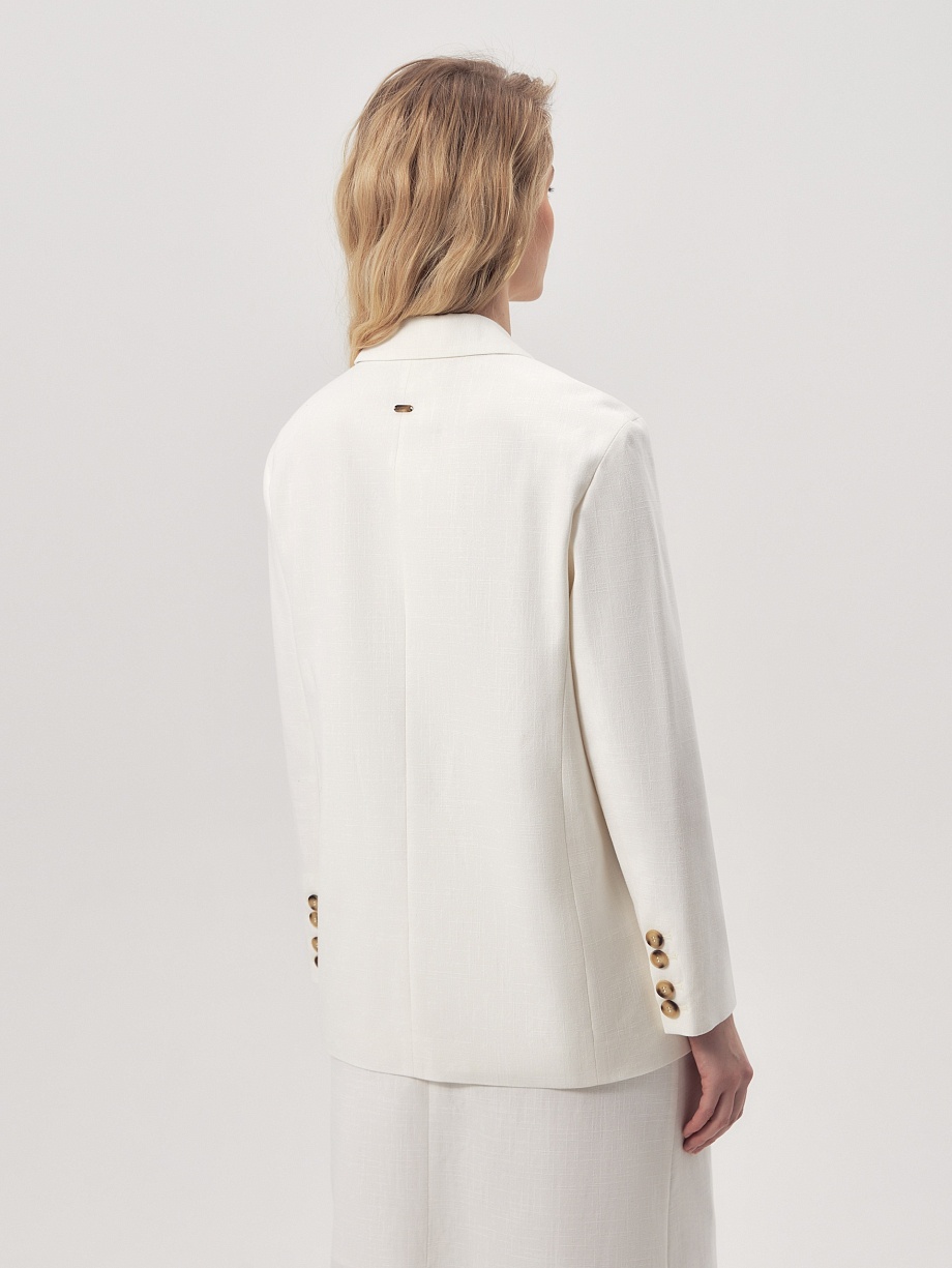 Белый жакет из фактурной хлопковой ткани