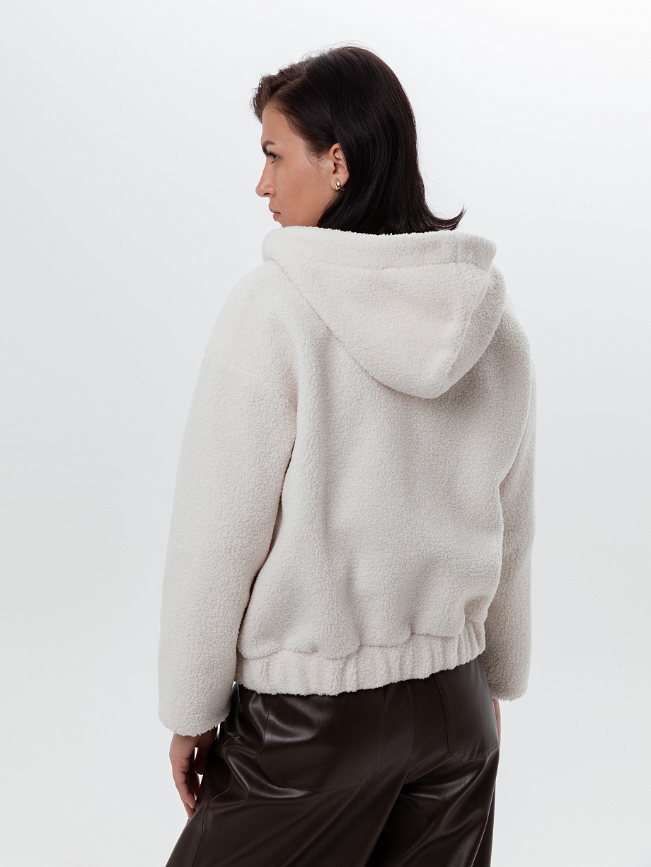 Толстовка из эко-меха с капюшоном