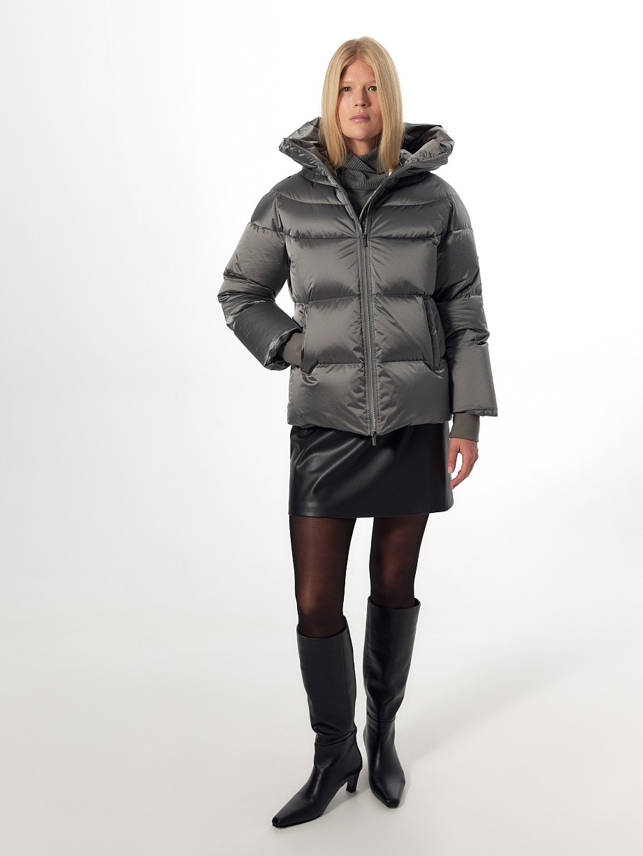 Укороченный пуховик с утеплителем 90% пух и 10% перо