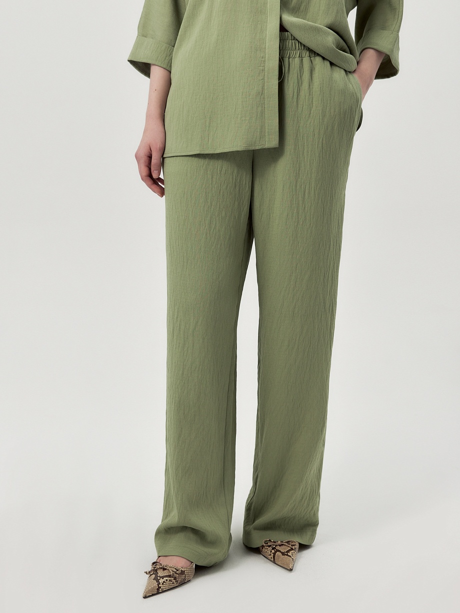 Брюки из вискозы на эластичном поясе