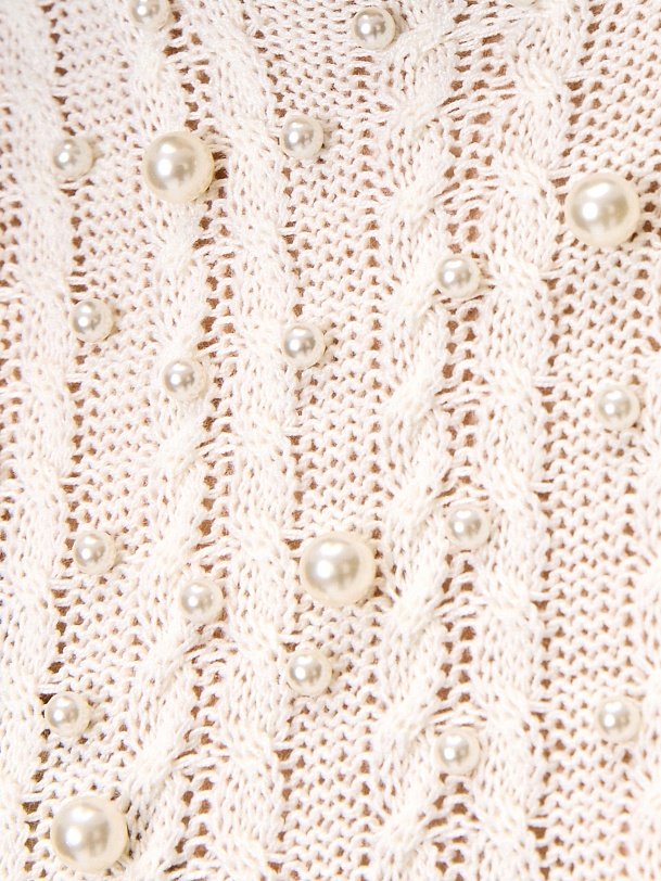 Жилет из вискозной пряжи с жемчужными бусинами