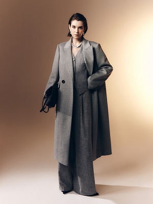 Демисезонное пальто из шерсти с мембраной