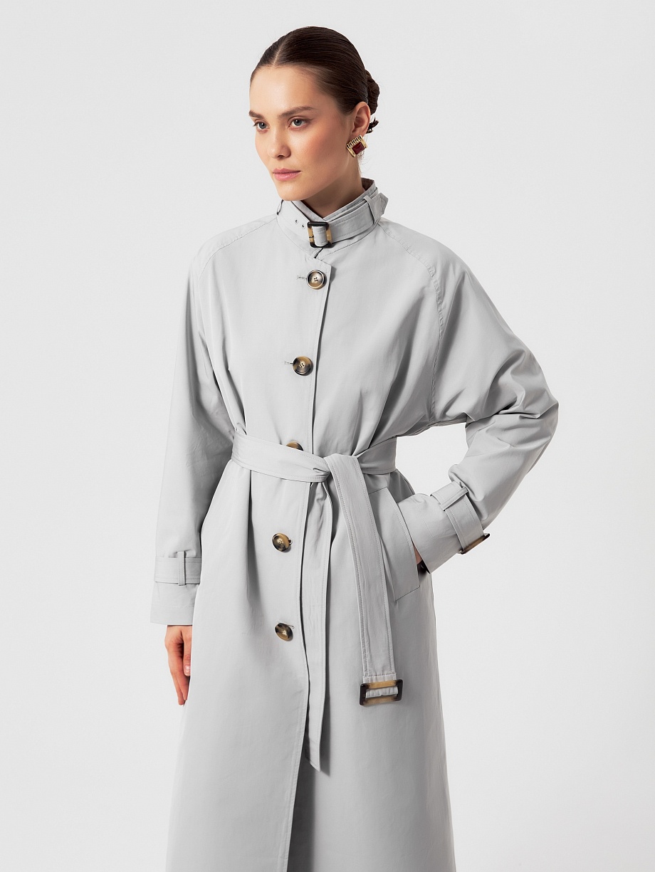 Непромокаемый тренч с высоким воротником