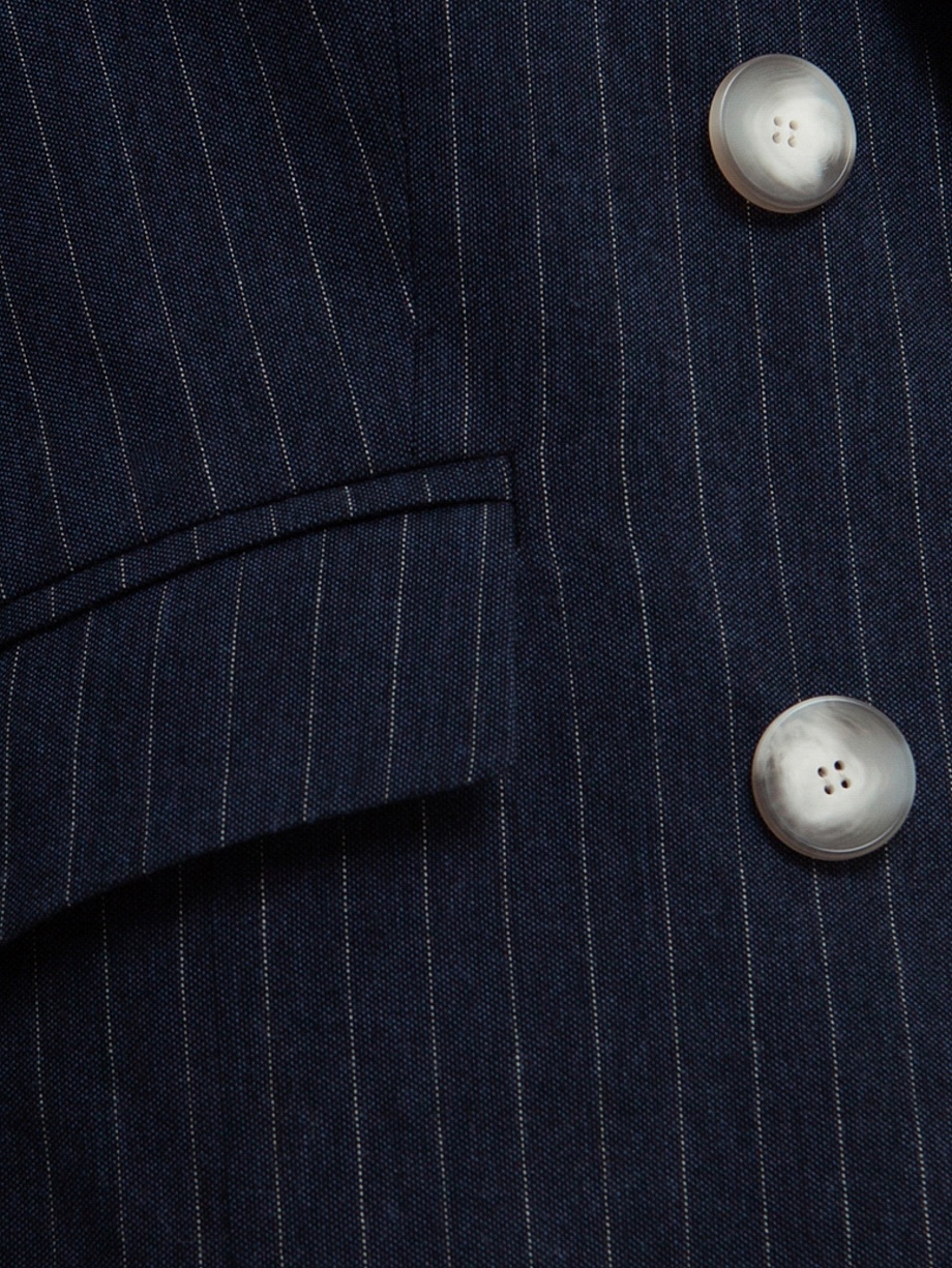 Удлиненный хлопковый жакет с имитацией застежки на пуговицы