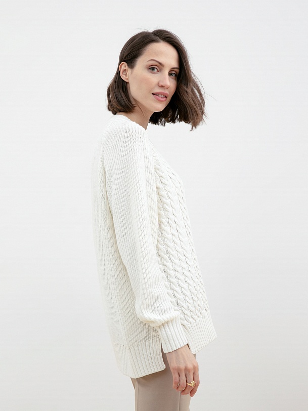 Джемпер женский с V-образным вырезом