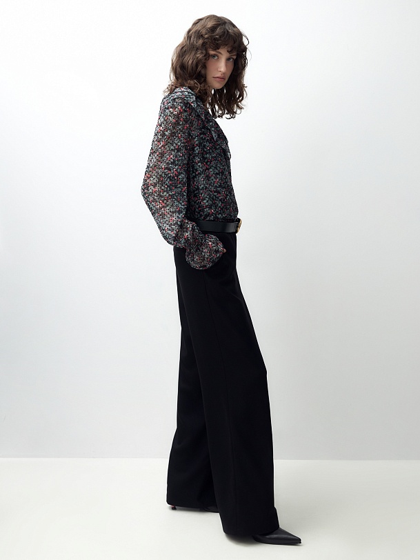 Прямые брюки из мягкой костюмной ткани