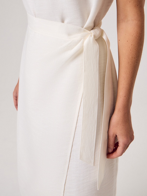 Платье на запах из вискозы 