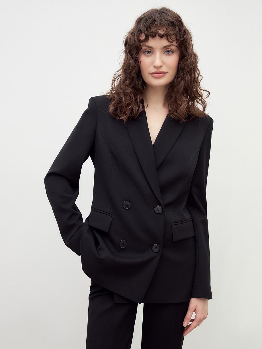 Классический двубортный жакет из костюмной ткани
