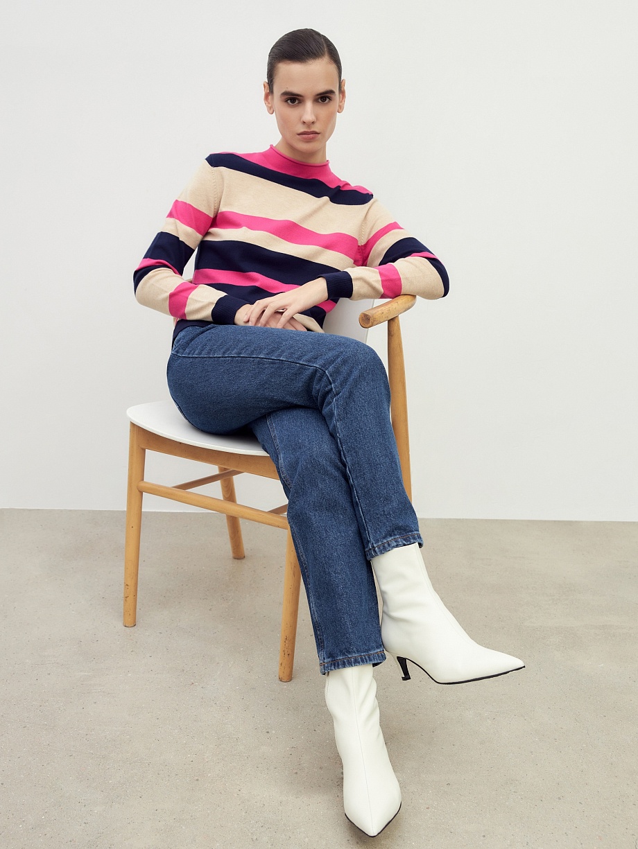 Водолазка из вискозы в яркую полоску