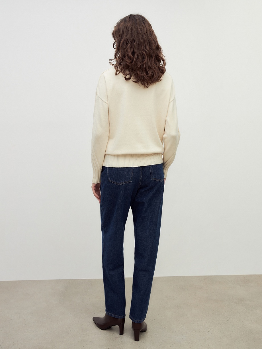 Свитер из вискозы и овечьей шерсти