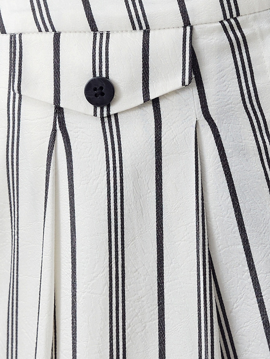 Брюки из натуральной ткани с высокой посадкой