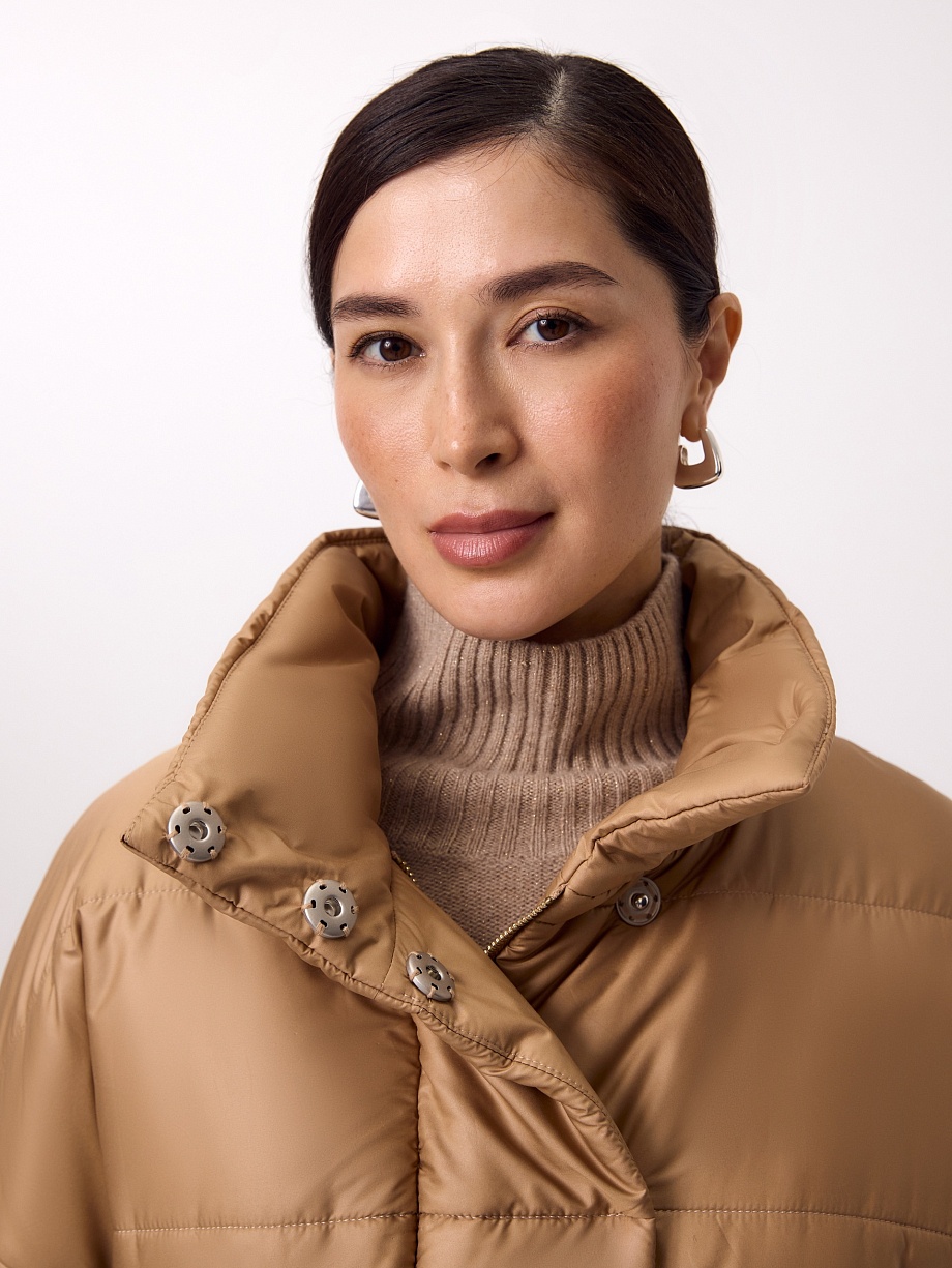 Утепленное стеганое женское пальто с мембраной