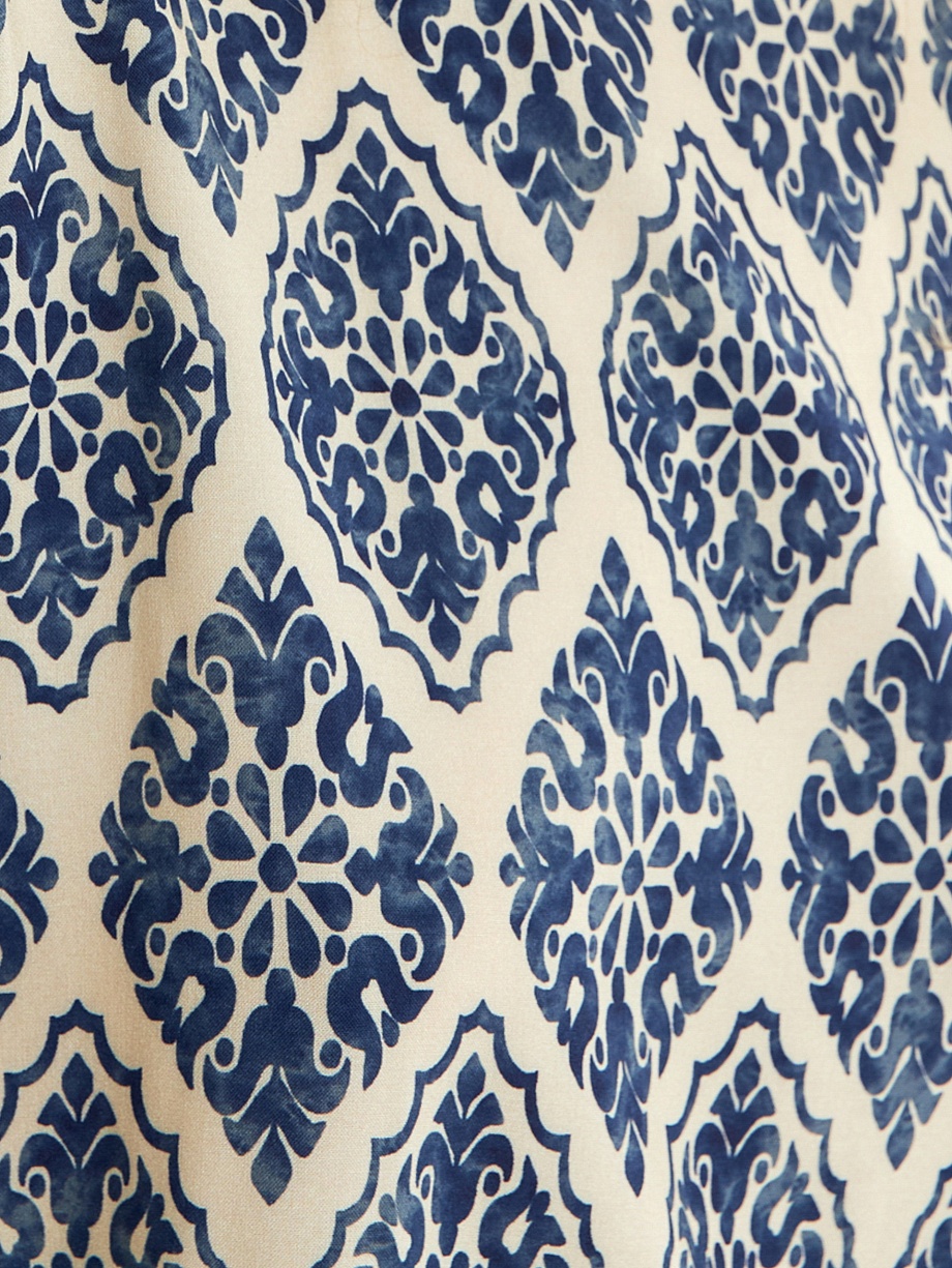 Блузка из вискозы с этническим принтом