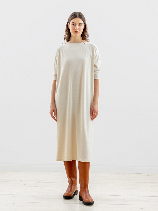 Платье прямое свободное длины макси
