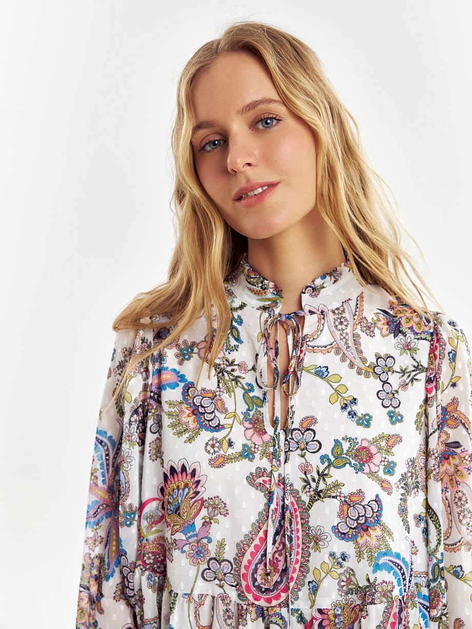 Короткое платье в стиле бохо